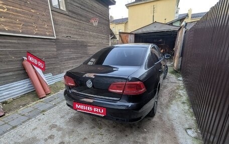 Volkswagen Passat B7, 2011 год, 955 000 рублей, 13 фотография