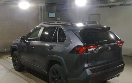 Toyota RAV4, 2022 год, 2 800 333 рублей, 7 фотография