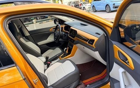 Volkswagen T-Cross I, 2021 год, 1 270 007 рублей, 11 фотография