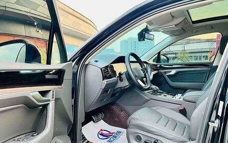 Volkswagen Touareg III, 2022 год, 4 300 000 рублей, 11 фотография