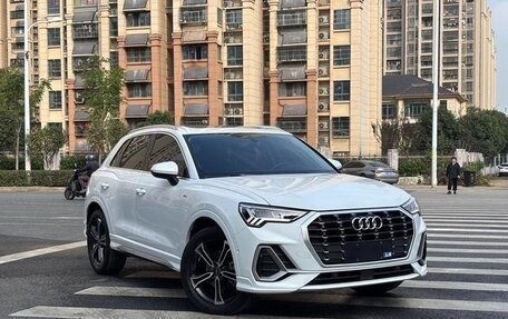 Audi Q3, 2021 год, 2 400 000 рублей, 4 фотография