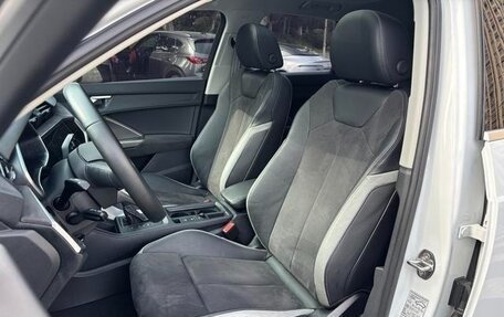 Audi Q3, 2021 год, 2 400 000 рублей, 12 фотография