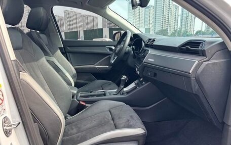 Audi Q3, 2021 год, 2 400 000 рублей, 21 фотография