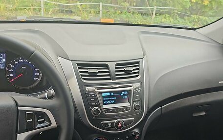 Hyundai Solaris II рестайлинг, 2015 год, 750 000 рублей, 3 фотография