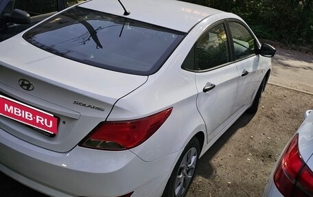 Hyundai Solaris II рестайлинг, 2015 год, 750 000 рублей, 2 фотография