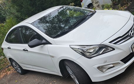 Hyundai Solaris II рестайлинг, 2015 год, 750 000 рублей, 7 фотография