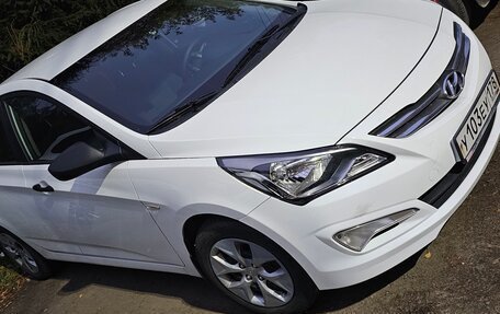 Hyundai Solaris II рестайлинг, 2015 год, 750 000 рублей, 8 фотография