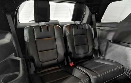 Ford Explorer VI, 2016 год, 2 195 000 рублей, 17 фотография