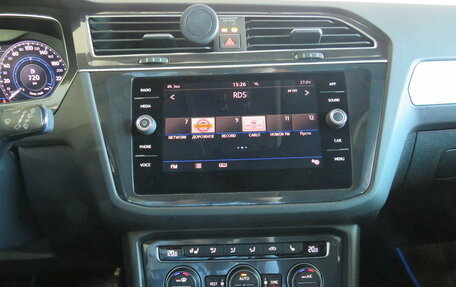 Volkswagen Tiguan II, 2017 год, 2 800 000 рублей, 8 фотография