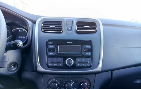 Renault Sandero II рестайлинг, 2018 год, 949 800 рублей, 18 фотография