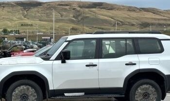 Toyota Land Cruiser Prado, 2024 год, 6 569 500 рублей, 2 фотография