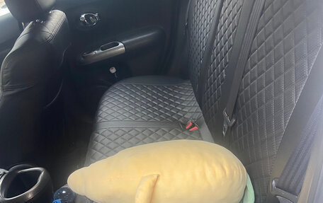 Nissan Juke II, 2011 год, 850 000 рублей, 7 фотография