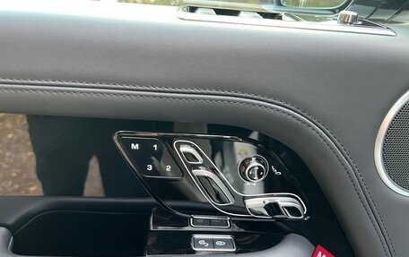 Land Rover Range Rover IV рестайлинг, 2018 год, 7 100 000 рублей, 11 фотография