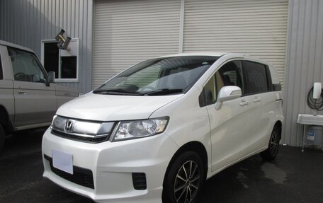 Honda Freed I, 2016 год, 875 000 рублей, 2 фотография