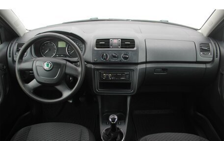 Skoda Fabia II, 2010 год, 550 000 рублей, 18 фотография
