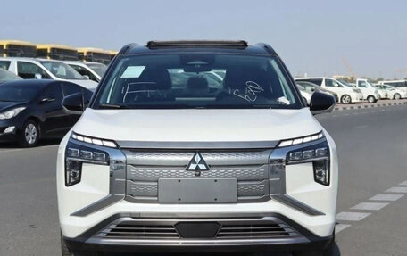 Mitsubishi Airtrek, 2022 год, 2 350 469 рублей, 1 фотография