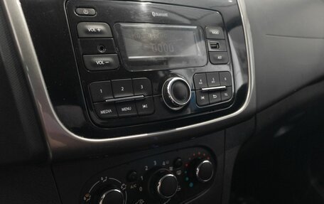 Renault Logan II, 2018 год, 720 500 рублей, 6 фотография