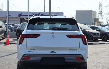 Mitsubishi Airtrek, 2022 год, 2 350 469 рублей, 6 фотография