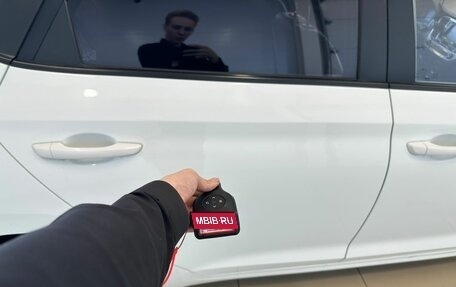 Hyundai Solaris II рестайлинг, 2018 год, 1 299 000 рублей, 25 фотография