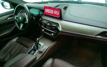 BMW 5 серия, 2018 год, 3 700 000 рублей, 12 фотография