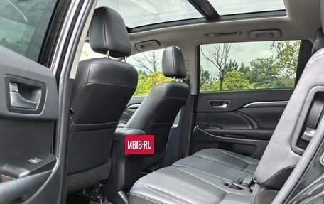 Toyota Highlander III, 2021 год, 2 790 300 рублей, 9 фотография