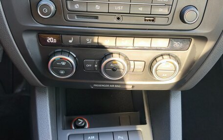 Volkswagen Jetta VI, 2013 год, 1 100 000 рублей, 12 фотография