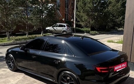 Audi A4, 2018 год, 3 000 000 рублей, 3 фотография