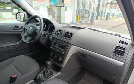 Skoda Yeti I рестайлинг, 2015 год, 1 120 000 рублей, 13 фотография