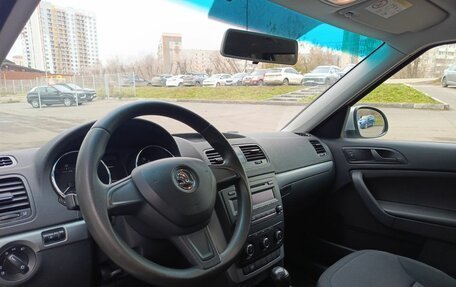 Skoda Yeti I рестайлинг, 2015 год, 1 120 000 рублей, 20 фотография