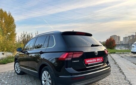 Volkswagen Tiguan II, 2017 год, 2 000 000 рублей, 5 фотография