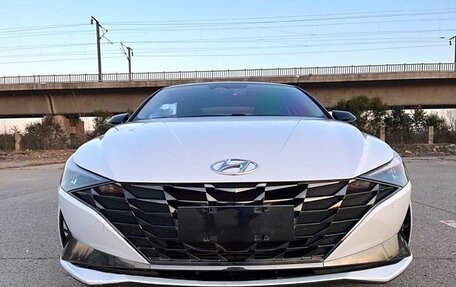 Hyundai Elantra, 2023 год, 1 490 000 рублей, 2 фотография