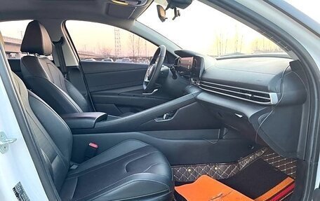 Hyundai Elantra, 2023 год, 1 490 000 рублей, 7 фотография