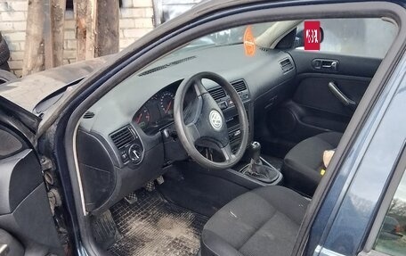 Volkswagen Bora, 2004 год, 310 000 рублей, 5 фотография