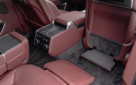 Land Rover Range Rover IV рестайлинг, 2024 год, 33 900 000 рублей, 24 фотография