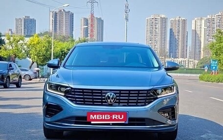 Volkswagen Passat B8 рестайлинг, 2022 год, 2 434 000 рублей, 2 фотография