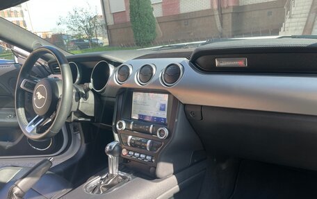 Ford Mustang VI рестайлинг, 2021 год, 3 400 000 рублей, 9 фотография