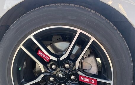 Ford Mustang VI рестайлинг, 2021 год, 3 400 000 рублей, 6 фотография