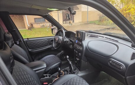 Chevrolet Niva I рестайлинг, 2011 год, 540 000 рублей, 4 фотография