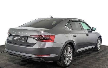 Skoda Superb III рестайлинг, 2022 год, 3 300 000 рублей, 5 фотография