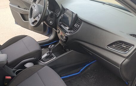 Hyundai Solaris II рестайлинг, 2021 год, 1 800 000 рублей, 8 фотография