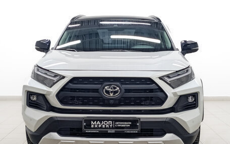 Toyota RAV4, 2024 год, 4 200 000 рублей, 2 фотография