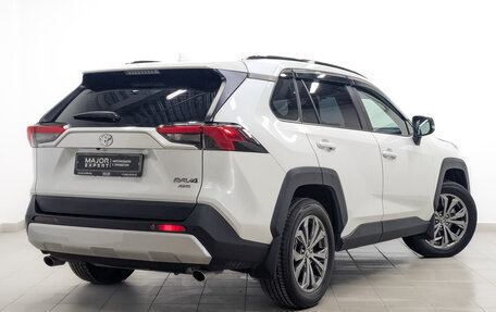 Toyota RAV4, 2024 год, 4 200 000 рублей, 5 фотография