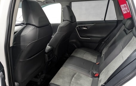 Toyota RAV4, 2024 год, 4 200 000 рублей, 18 фотография