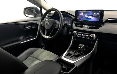 Toyota RAV4, 2024 год, 4 200 000 рублей, 30 фотография