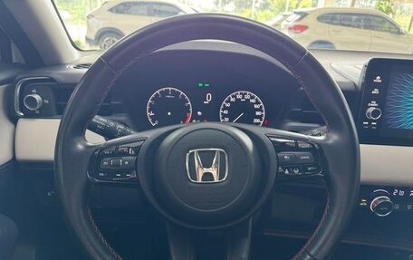 Honda Vezel, 2022 год, 1 590 000 рублей, 8 фотография