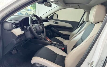 Honda Vezel, 2022 год, 1 590 000 рублей, 11 фотография