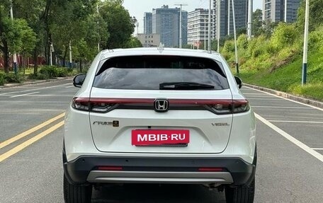 Honda Vezel, 2022 год, 1 590 000 рублей, 6 фотография