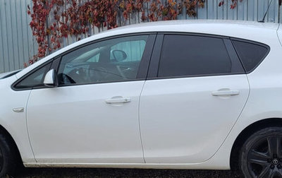 Opel Astra J, 2011 год, 530 000 рублей, 1 фотография