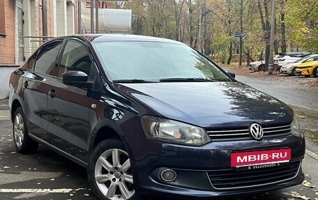 Volkswagen Polo VI (EU Market), 2011 год, 650 000 рублей, 1 фотография