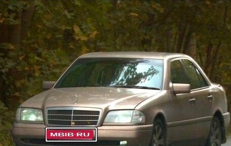 Mercedes-Benz E-Класс, 1994 год, 288 888 рублей, 1 фотография